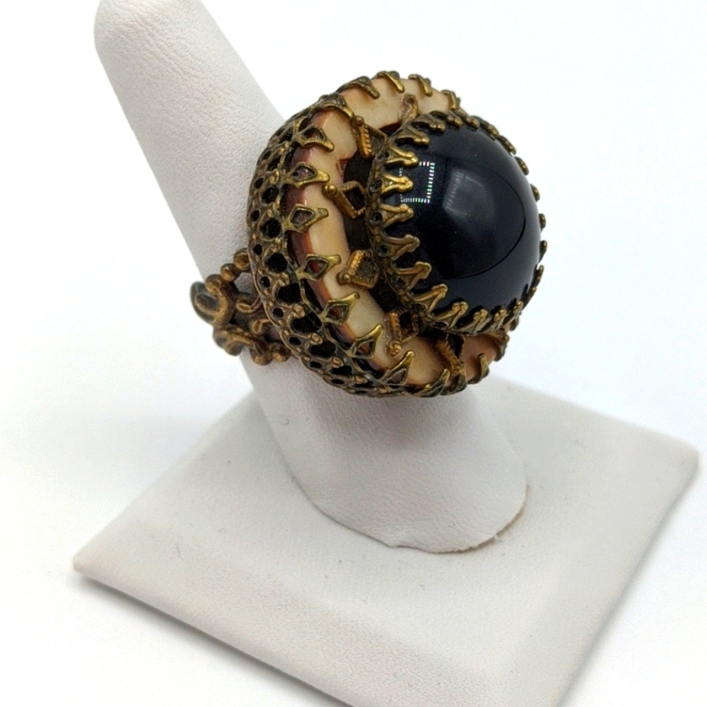 Vintage style costume jewelry ring